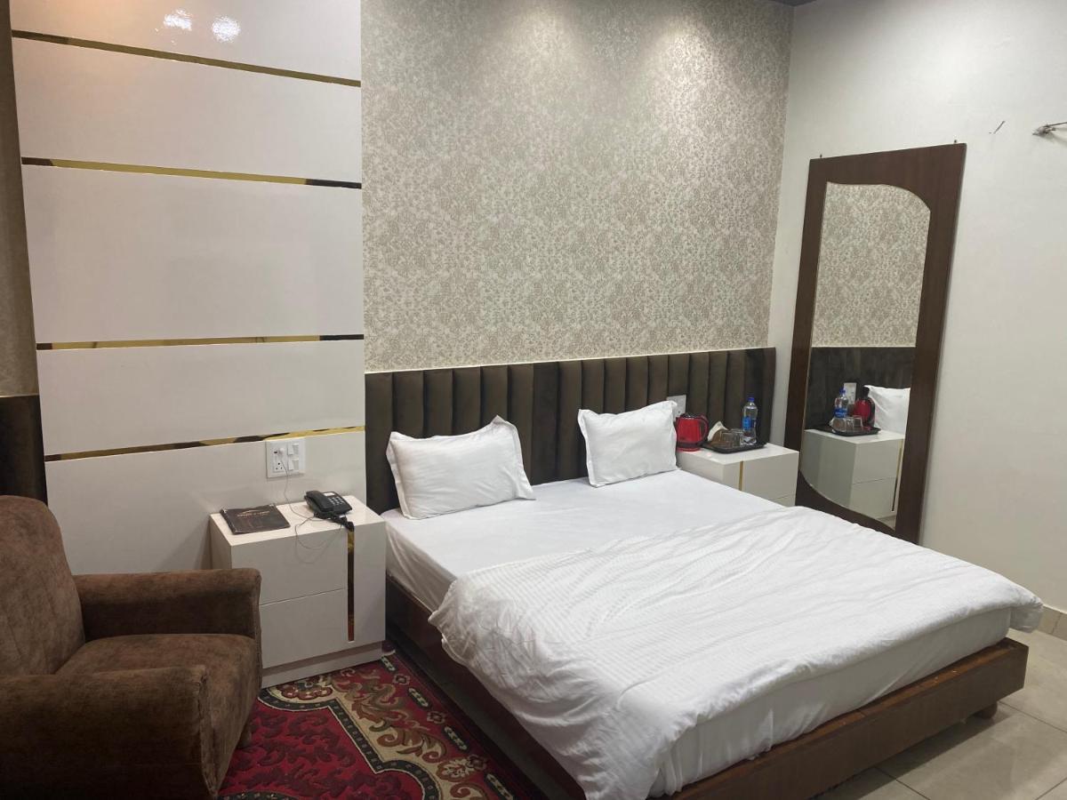Hotel Temple View Inn Anandpur Sāhib Exterior foto